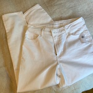 Old Navy white high rise super skinny jeans